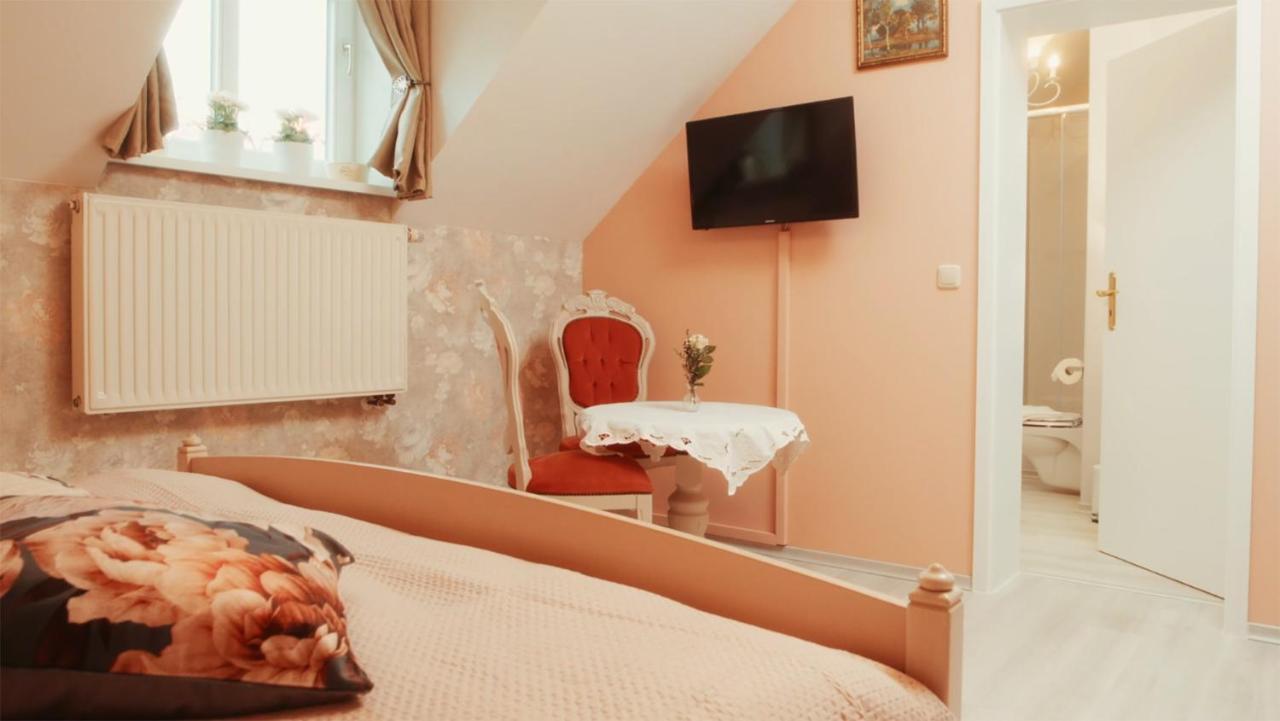 Anker Hotel Arneburg Eksteriør billede